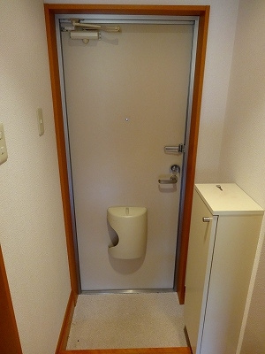 ＤＲホームズ都立家政の玄関