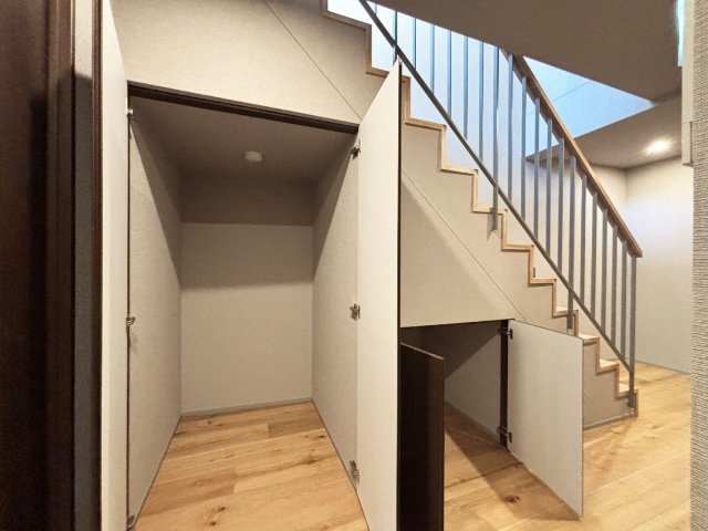 【収納】 | アローズ茗荷谷 | 階段下収納