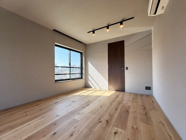 【洋室】 | アローズ茗荷谷 | 9.2帖