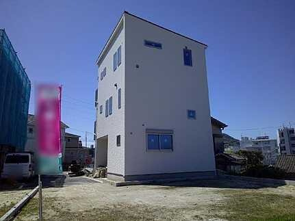 安芸郡府中町桃山２丁目　新築一戸建て(全2棟)の外観