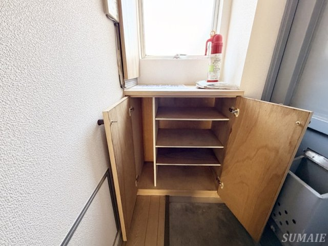 前田マンションの収納|リビングのクローゼットです☆