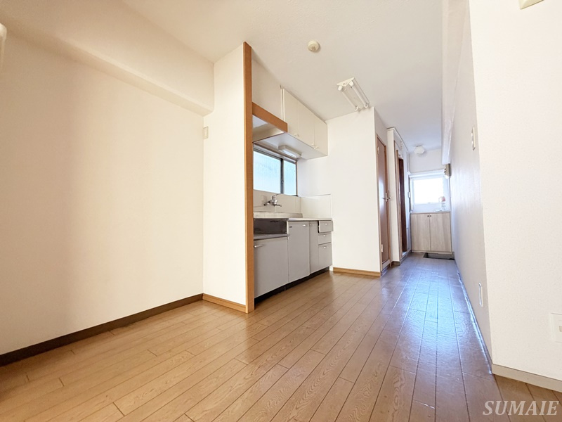 前田マンションの居間・リビング|別角度から見たリビングです☆