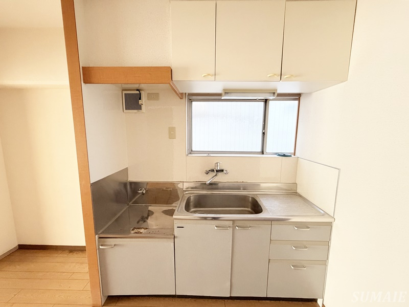 前田マンションの和室|6帖の和室です☆
