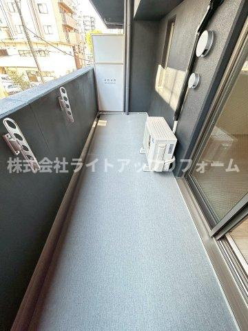 GENOVIA神戸新開地駅前のバルコニー
