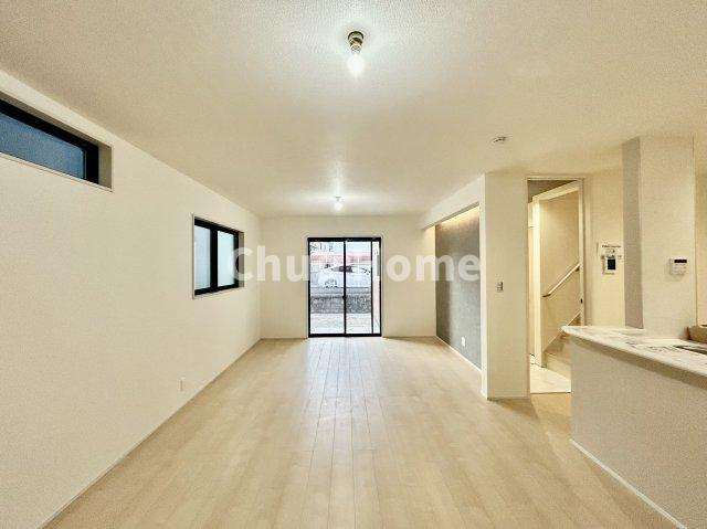 江戸川区江戸川5丁目新築分譲住宅の居間・リビング|居間リビング