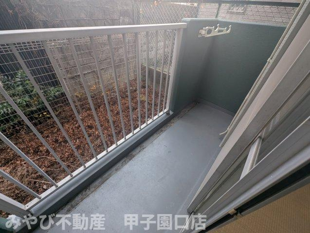 エイデルハイム甲子園のバルコニー