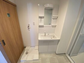 クローバー花畑ガーデンの独立洗面台|独立洗面台です