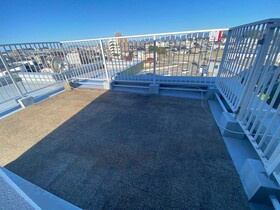 クローバー花畑ガーデンのバルコニー|バルコニーがあります