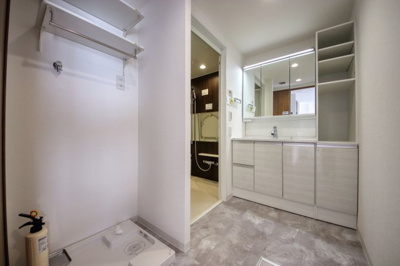 【独立洗面台】 | エルフィーノ横浜市沢の丘