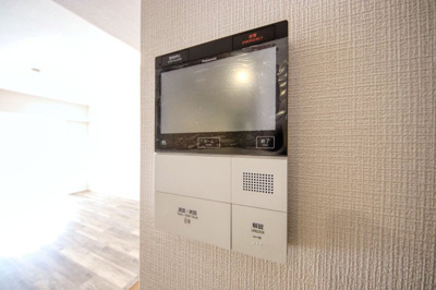 【設備】 | エルフィーノ横浜市沢の丘 | モニター付きインターホン