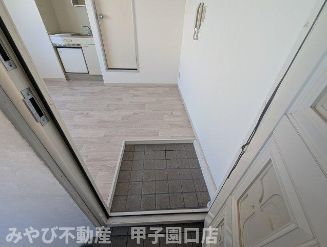 ex21瓦林の玄関