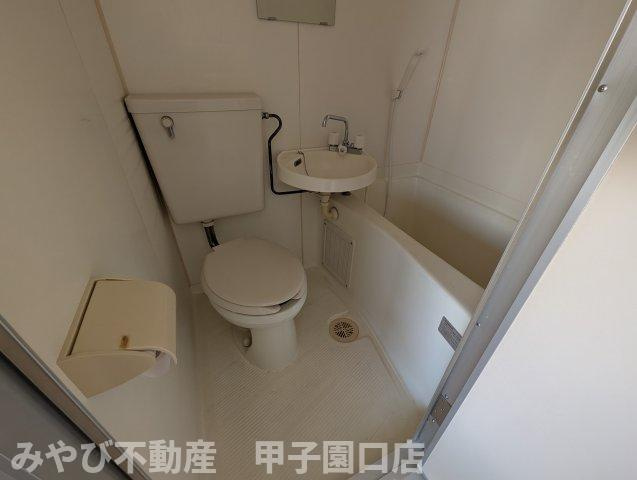 ex21瓦林のトイレ