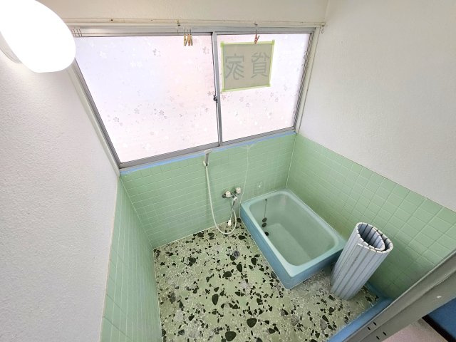 天領町M貸家の浴室