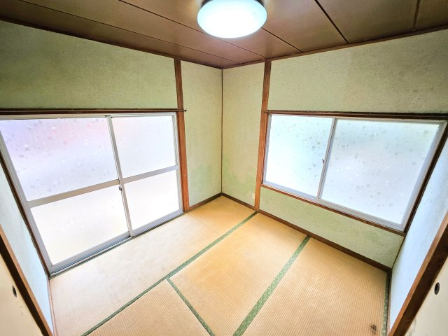 天領町M貸家の寝室|※入居時に畳は表替え致します