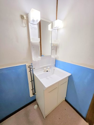 天領町M貸家の独立洗面台