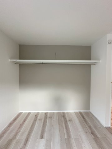 安佐南区高取南1丁目No.3の寝室|全居室収納☆
9帖寝室のクローゼットです♪