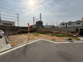 【前面道路含む現地写真】 | 西取石３丁目　売土地 | 【個性あふれる住まいを実現できる「建築条件無の売土地」です】