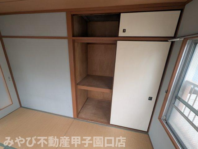 青葉ハイツの収納