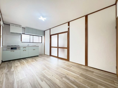 【居間・リビング】 | 箕面市粟生外院2丁目貸家