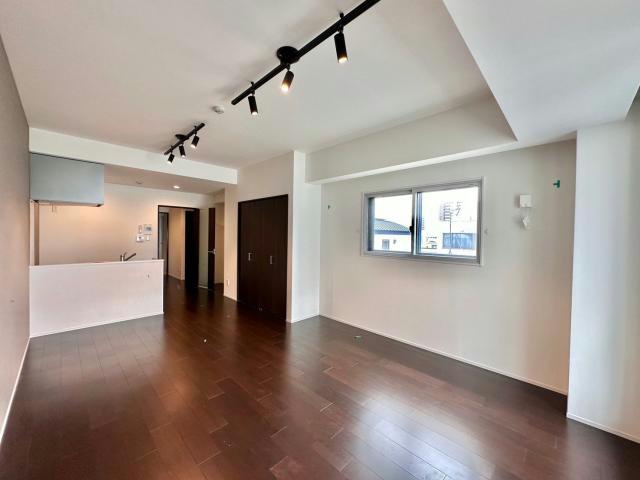 イルソーレ南駅前の洋室