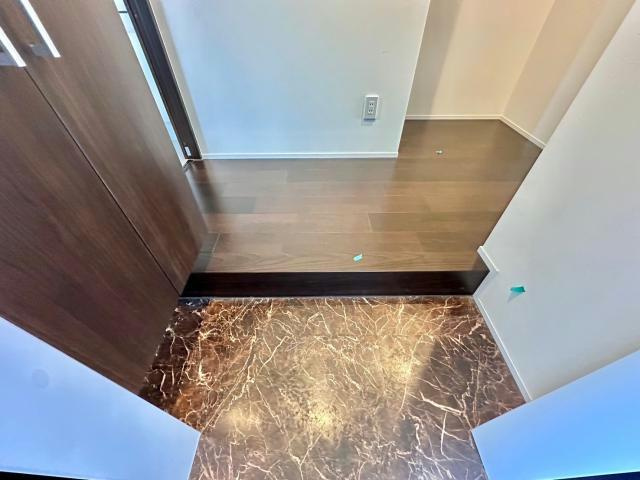 イルソーレ南駅前の玄関