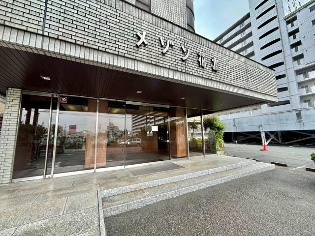 メゾン花北のエントランス