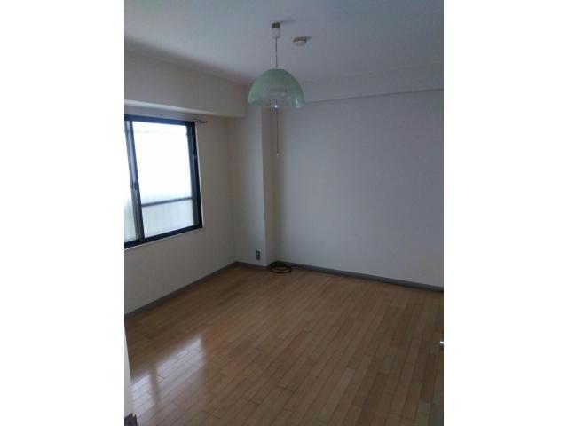 メゾン花北の洋室