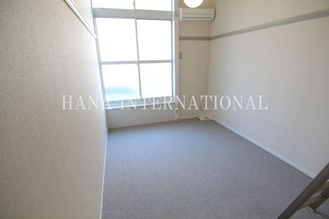 レオパレスＭｏｒｎｉｎｇの洋室