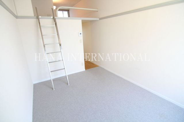 レオパレスＭｏｒｎｉｎｇの居間・リビング