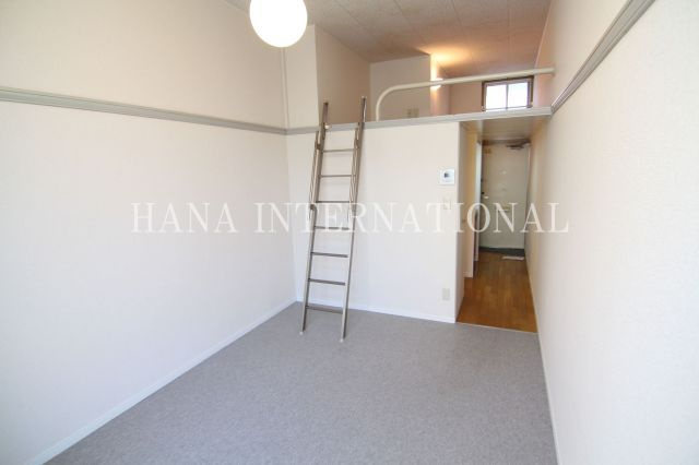 レオパレスＭｏｒｎｉｎｇの居間・リビング