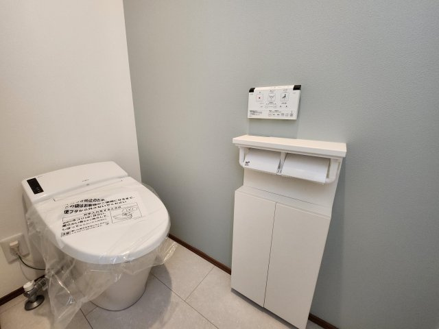 【トイレ】 | グランドエスカイヤー二宮１丁目　３号地 | 2階トイレです。