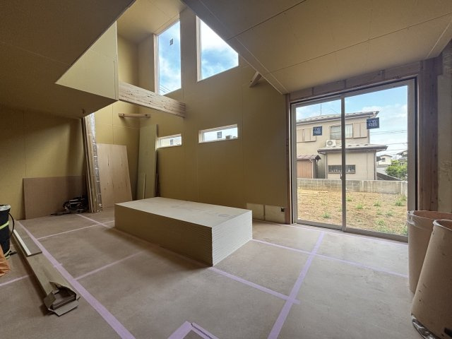 【居間・リビング】 | グランドエスカイヤー二宮１丁目　３号地 | CGパース
※家具、照明、インテリア等はイメージです♪