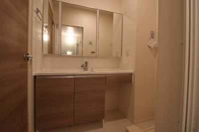 【洗面所】 | Greens | 明るい洗面所です