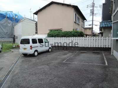 【駐車場】 | ピネスタウンA棟