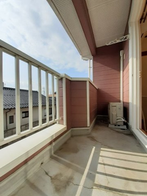 【バルコニー】 | メゾンドールＢ