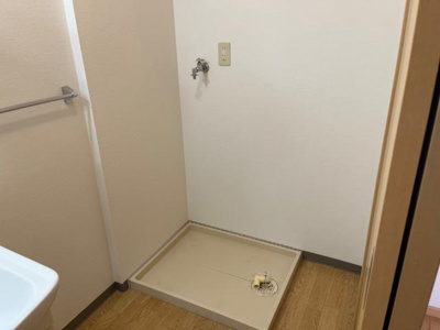 【その他】 | ハピネス・Ⅰ | 洗濯機置場