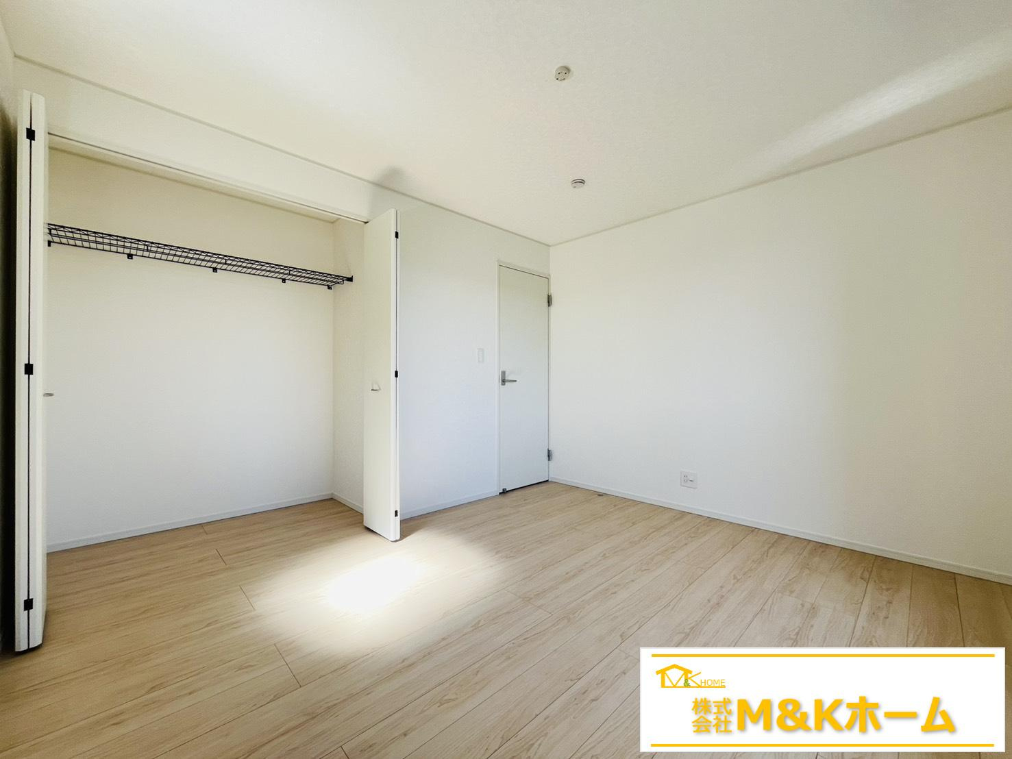 常滑市字中大流　全1棟の設備|梅雨時期など、雨が続く季節でも洗濯物を早く乾かすことができる浴室乾燥機付き♪