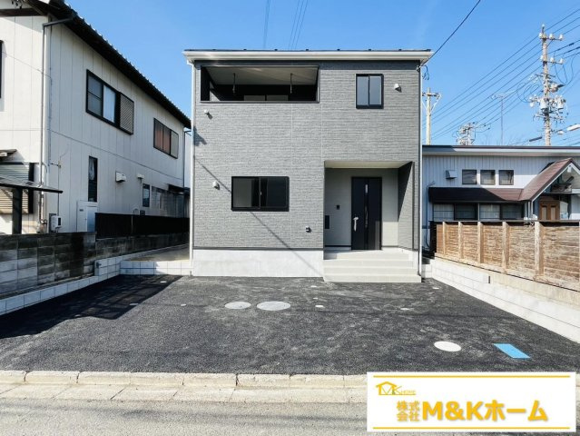 常滑市字中大流　全1棟の外観|R8.2.28撮影　上棟しました♪　並列駐車3台可能☆