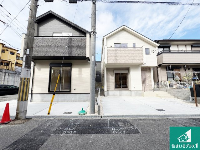 25(土)26(日)29(祝)現地説明会　枚方市渚東町　第3期　新築一戸建ての外観|安心の10年保証！外観を美しく保ち、雨水で汚れを落とします！気になることがありましたら、お気軽にお問い合わせください！