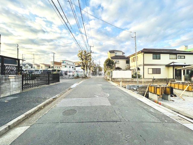 江戸川区松江2丁目新築分譲住宅の前面道路含む現地写真|全面道路