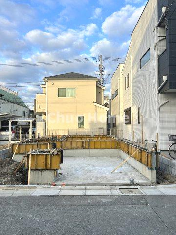 江戸川区松江2丁目新築分譲住宅の駐車場|カースペース