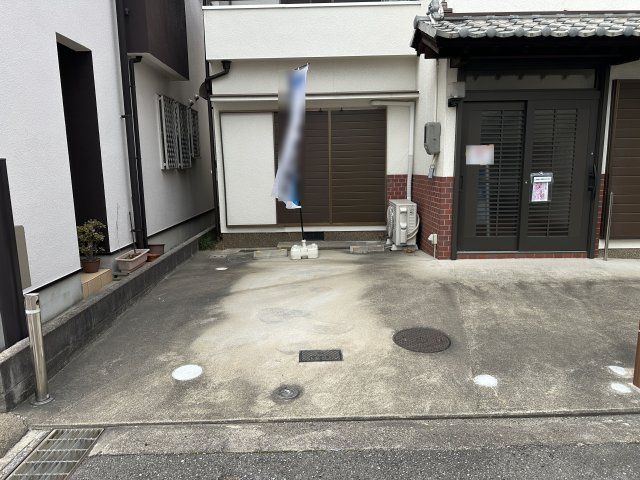 明石市大久保町大窪戸建の駐車場