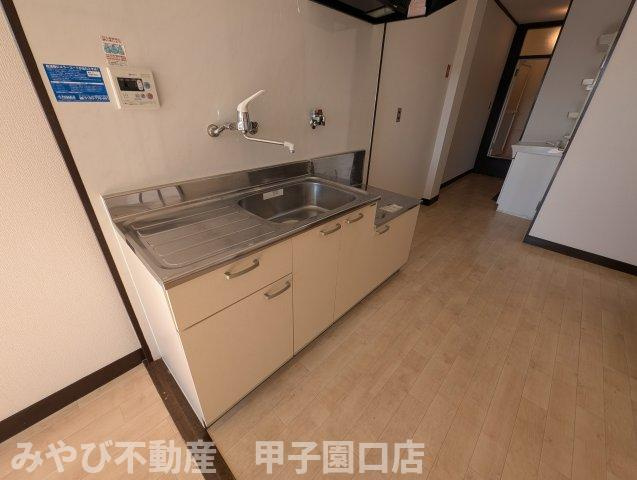 甲子園第三コーポラスのキッチン