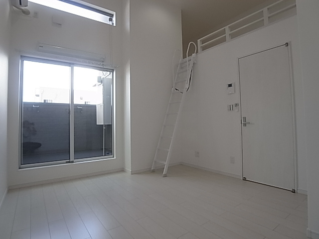 神戸市長田区野田町９丁目のアパートの居間・リビング|洋室