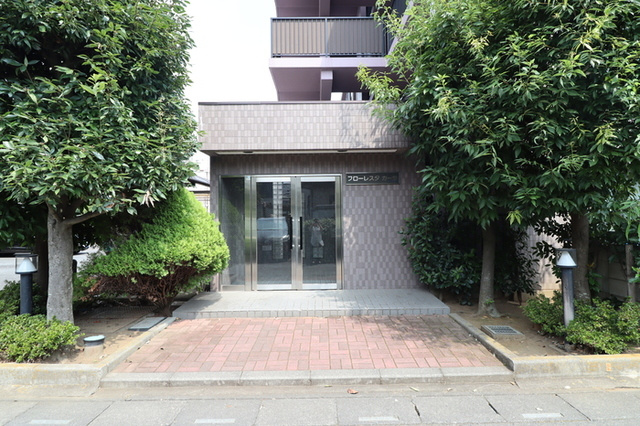 フローレスタ　カーサのエントランス|エントランス