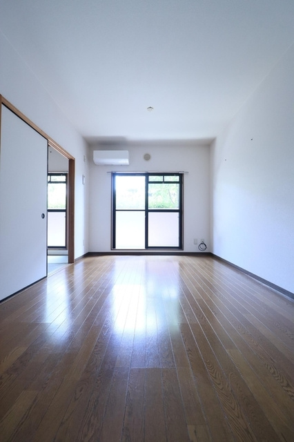 フローレスタ　カーサの居間・リビング|リビングダイニング。