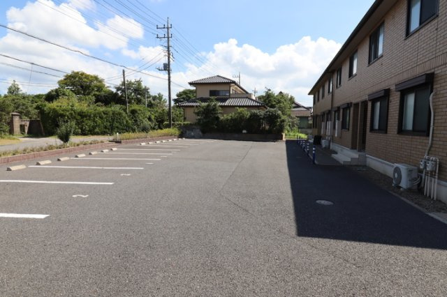 ルミウスの駐車場|駐車場