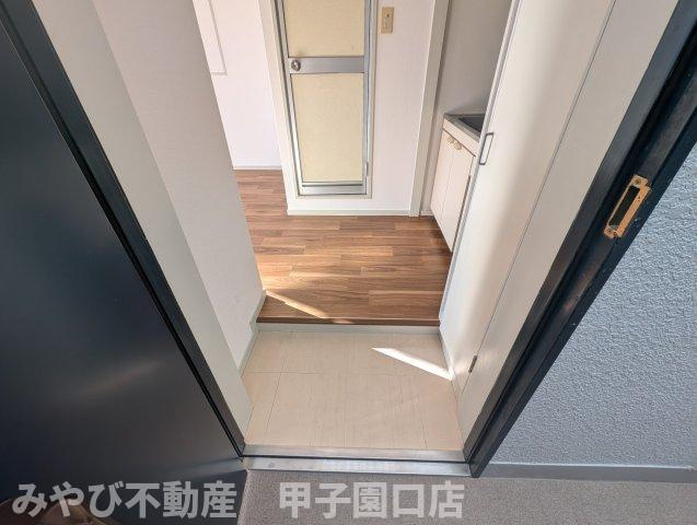 メゾンモナムールの玄関