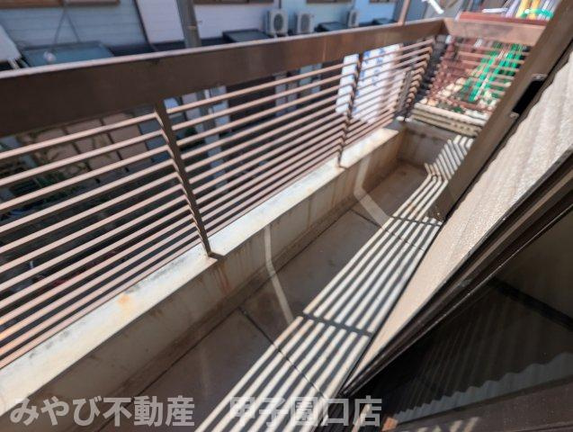甲子園九番町戸建のバルコニー