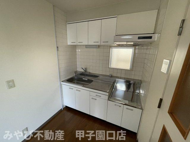 プティ・ソンムのキッチン